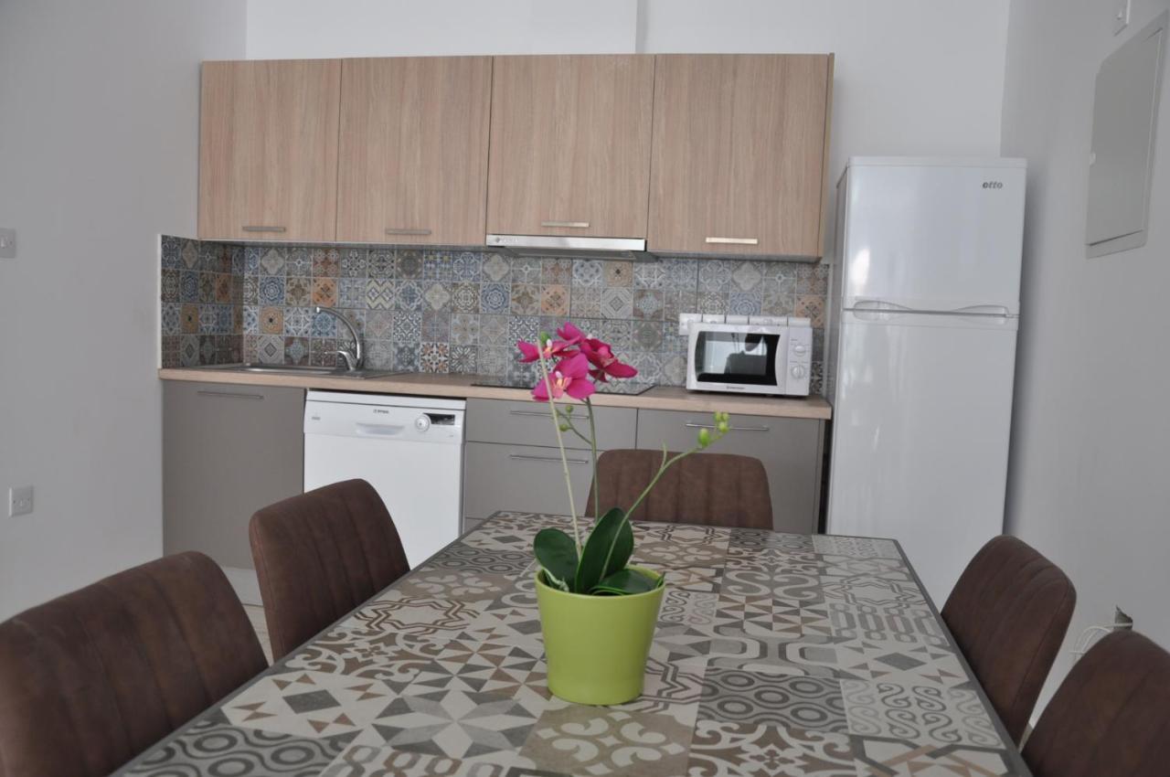 Lux Galatex Limassol Exterior photo