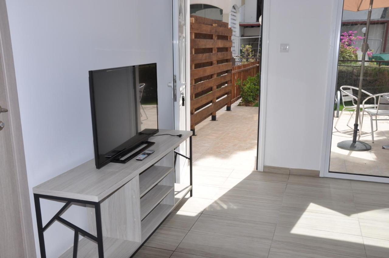 Lux Galatex Limassol Exterior photo